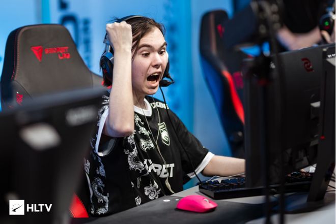 城再次在国 城再次在国