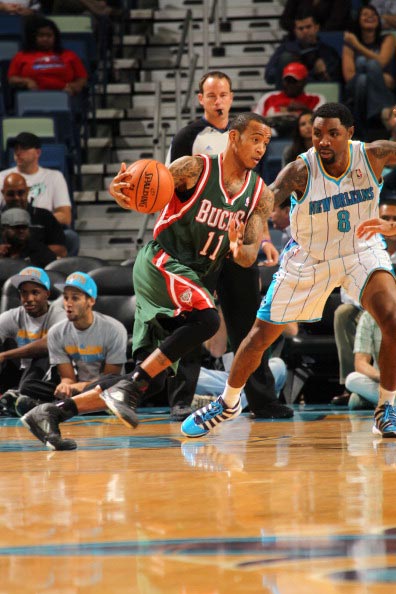 容多于欧文 容多于欧文